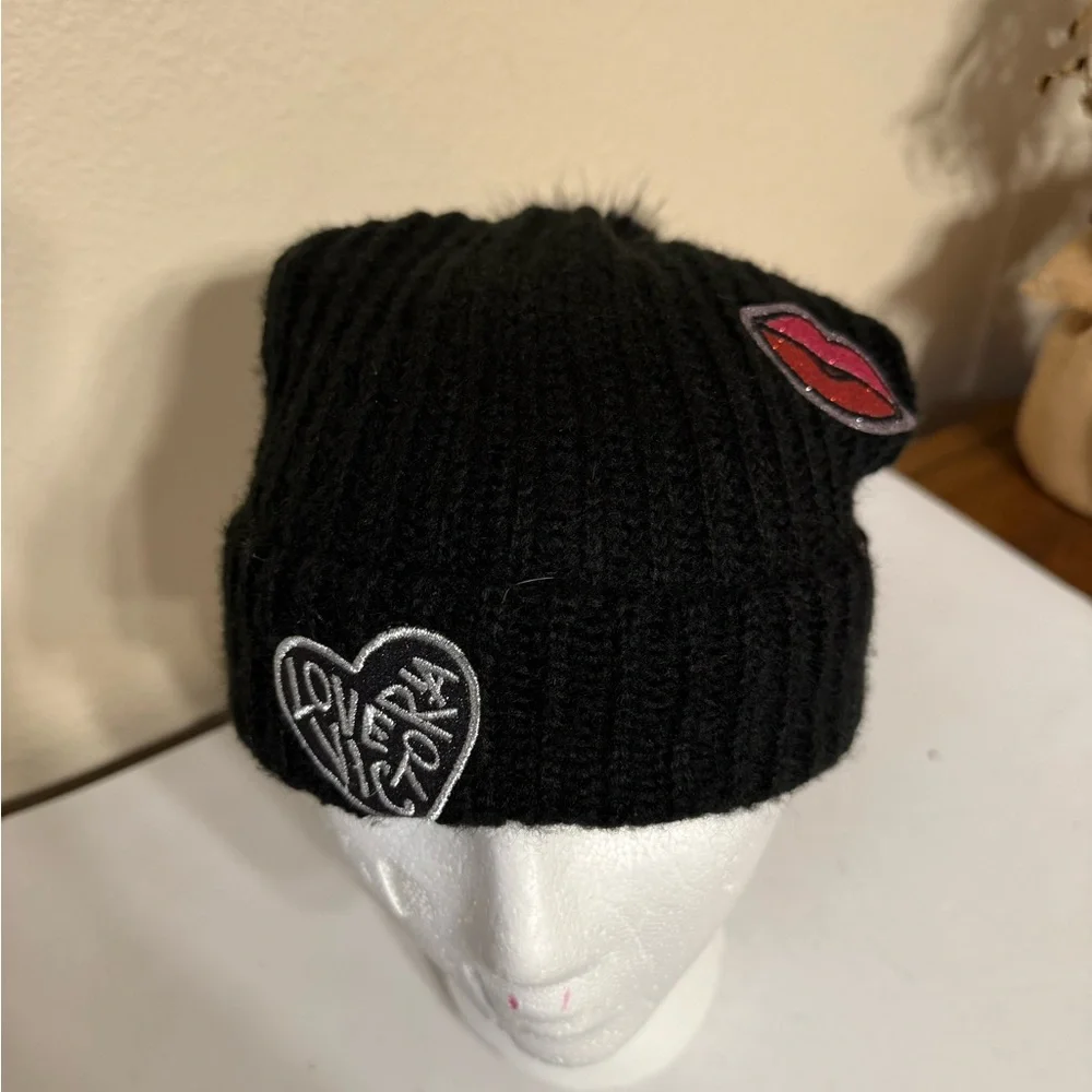 Victoria's Secret Hat Beanie Black With Lips & Love Victoria Patches Faux Fur
